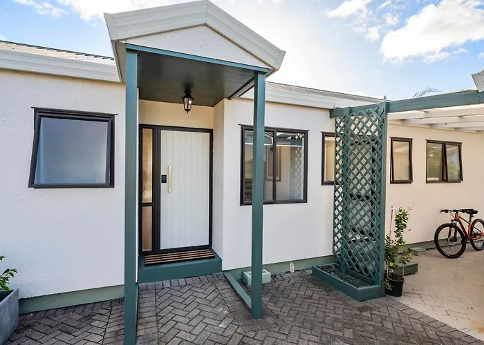 Family Perfect, Arcade, Bikes, Secure Yard Holiday home