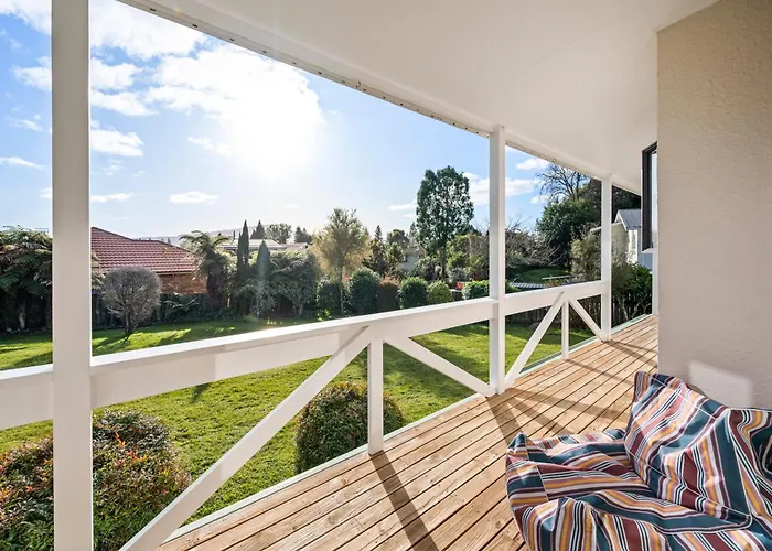 Family Perfect, Arcade, Bikes, Secure Yard Holiday home Rotorua