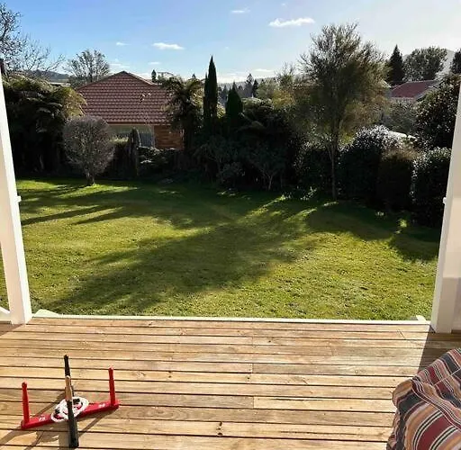 Family Perfect, Arcade, Bikes, Secure Yard Holiday home Rotorua